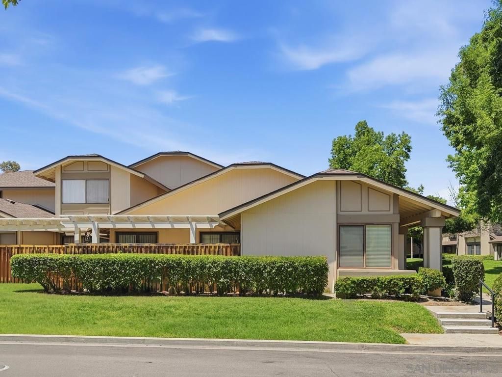 Image 30 of property listing at 10188 Dafne Ln., San Diego, CA 92124