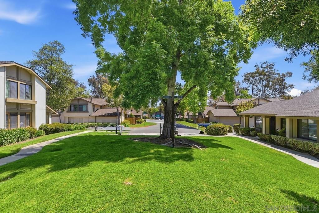 Image 31 of property listing at 10188 Dafne Ln., San Diego, CA 92124