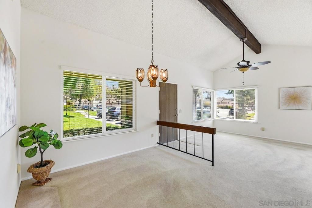 Image 5 of property listing at 10188 Dafne Ln., San Diego, CA 92124