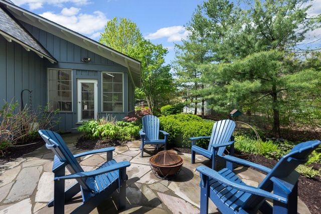 28 Walden Way, New Buffalo, MI 49117