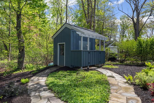 28 Walden Way, New Buffalo, MI 49117