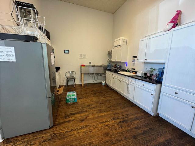 24 N Main ST, Elgin, TX 78621