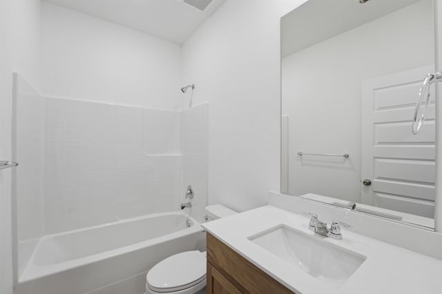 4141 W Vel View Rd, Spokane, WA 99208
