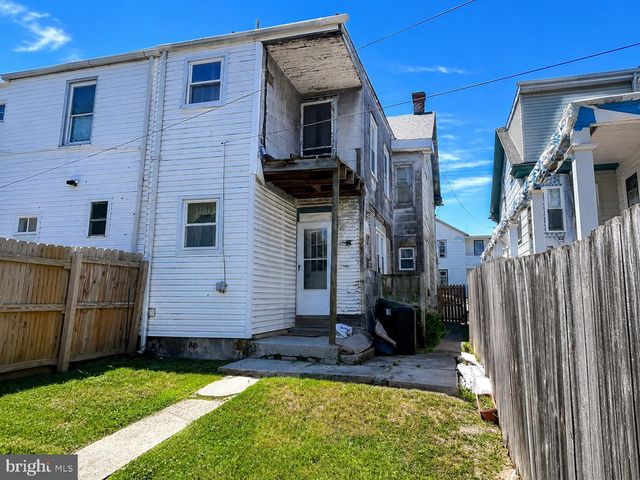 20 S 6TH AVE, Lebanon, PA 17042
