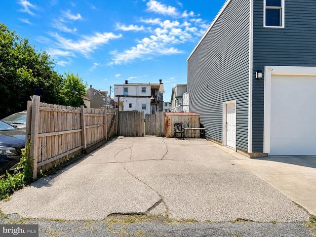 20 S 6TH AVE, Lebanon, PA 17042