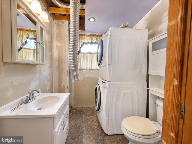 20 S 6TH AVE, Lebanon, PA 17042