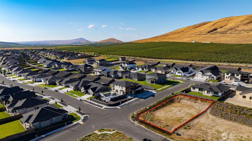 3776 Corvina Street, Richland, WA 99352