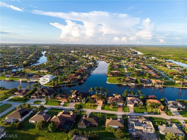 626 NE 12th ST, Cape Coral, FL 33909