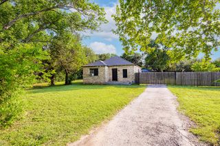 1401 High Chaparral DR, Leander, TX 78641
