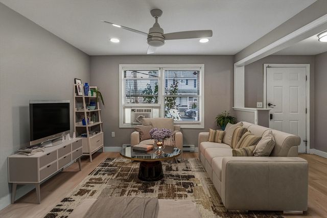 19 Delford, Boston, MA 02131