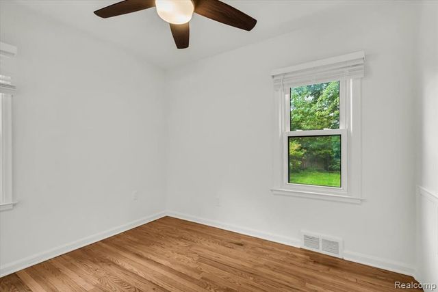 4246 Elmwood Avenue, Royal Oak, MI 48073