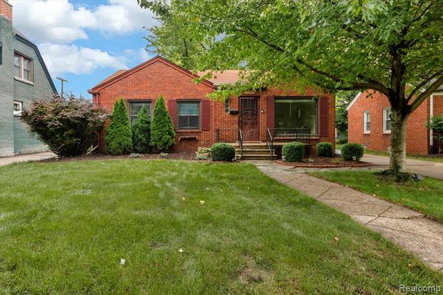 4246 Elmwood Avenue, Royal Oak, MI 48073