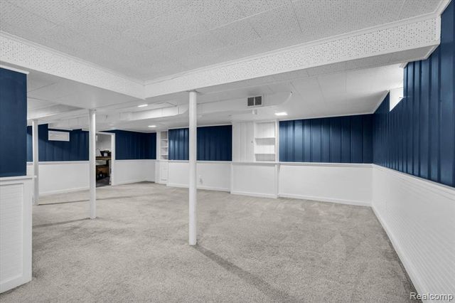 4246 Elmwood Avenue, Royal Oak, MI 48073