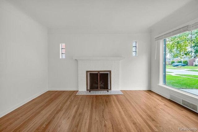 4246 Elmwood Avenue, Royal Oak, MI 48073
