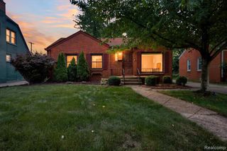 4246 Elmwood Avenue, Royal Oak, MI 48073