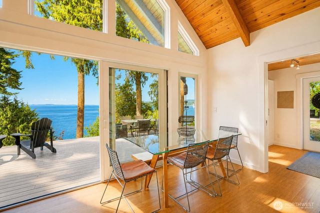 162 N Loon Asea Lane, Camano Island, WA 98282