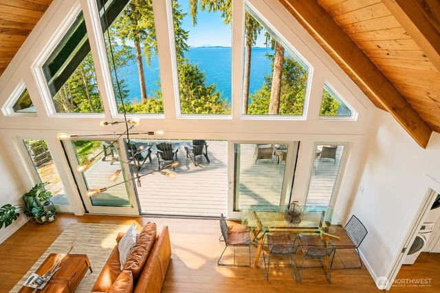 162 N Loon Asea Lane, Camano Island, WA 98282