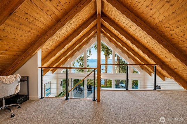 162 N Loon Asea Lane, Camano Island, WA 98282