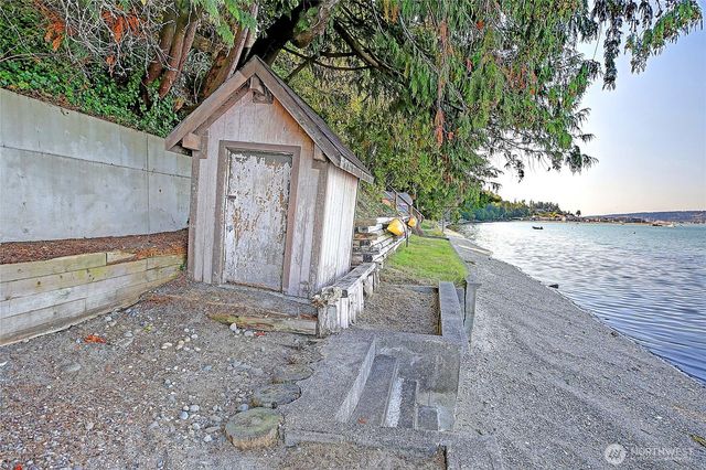 162 N Loon Asea Lane, Camano Island, WA 98282