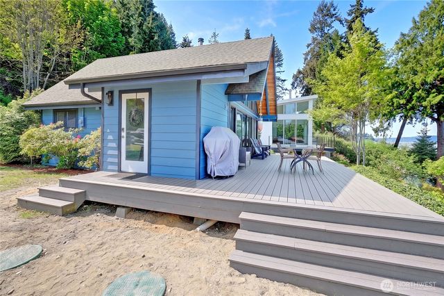 162 N Loon Asea Lane, Camano Island, WA 98282