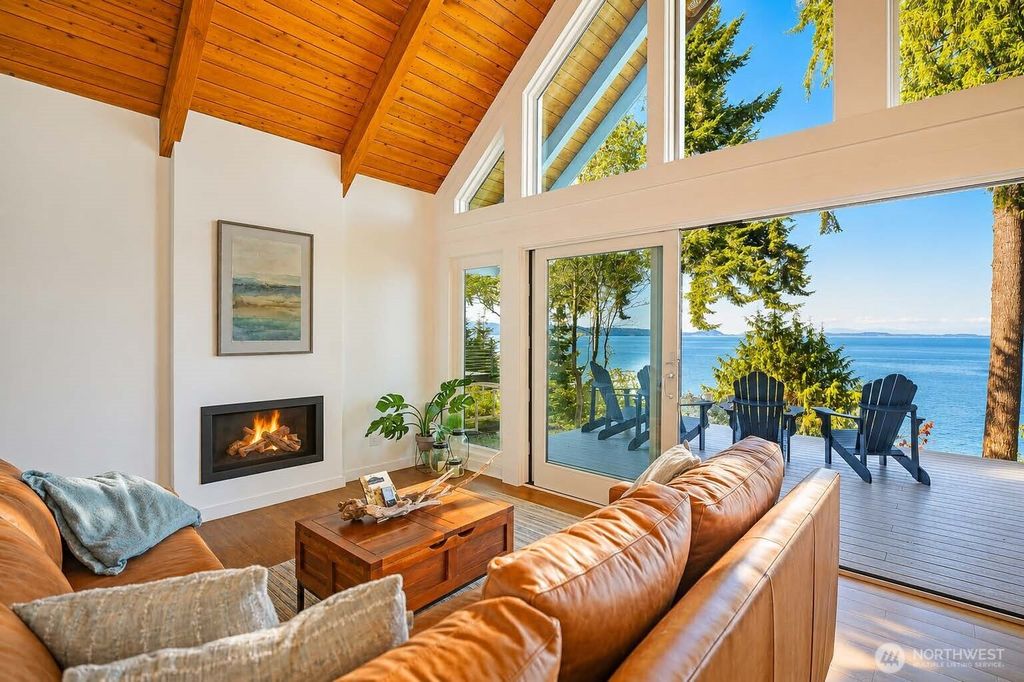 162 N Loon Asea Lane, Camano Island, WA 98282