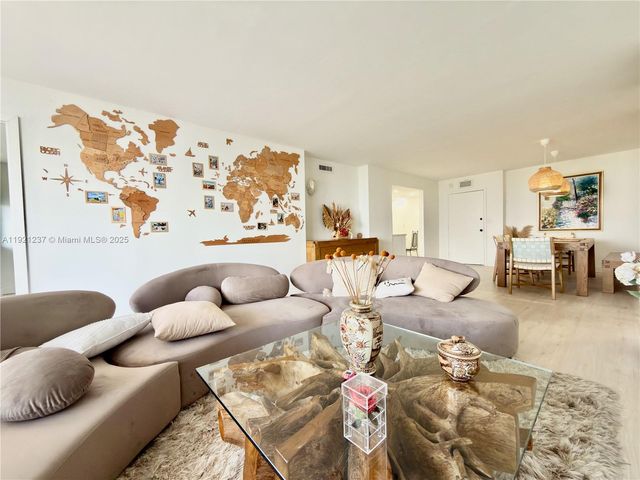 3140 S Ocean Dr 512, Hallandale Beach, FL 33009