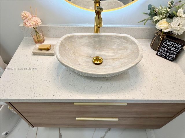 3140 S Ocean Dr 512, Hallandale Beach, FL 33009