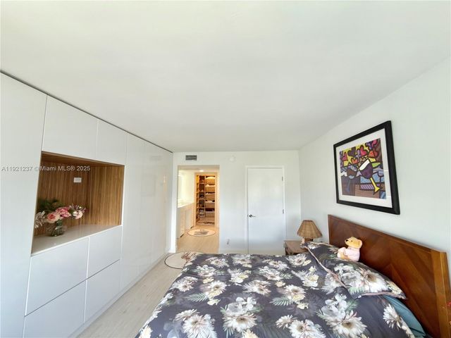 3140 S Ocean Dr 512, Hallandale Beach, FL 33009