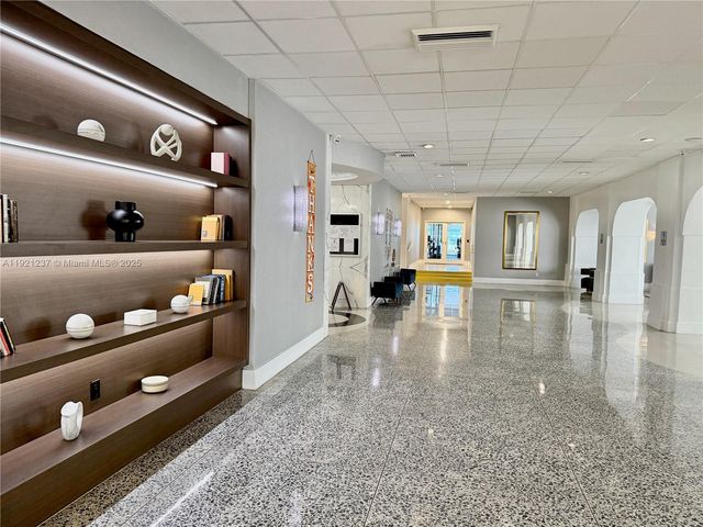 3140 S Ocean Dr 512, Hallandale Beach, FL 33009