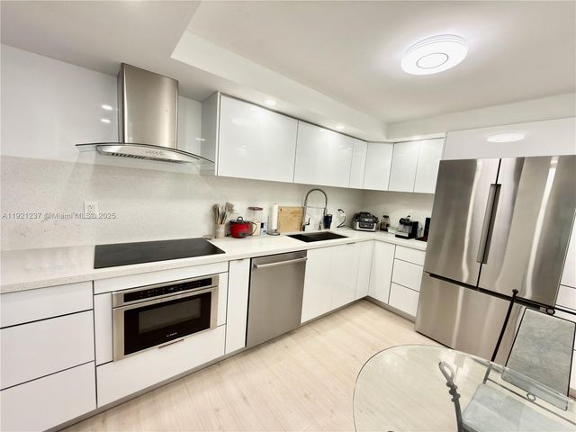 3140 S Ocean Dr 512, Hallandale Beach, FL 33009