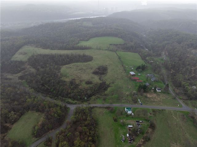 172 Engle Rd, Industry, PA 15052