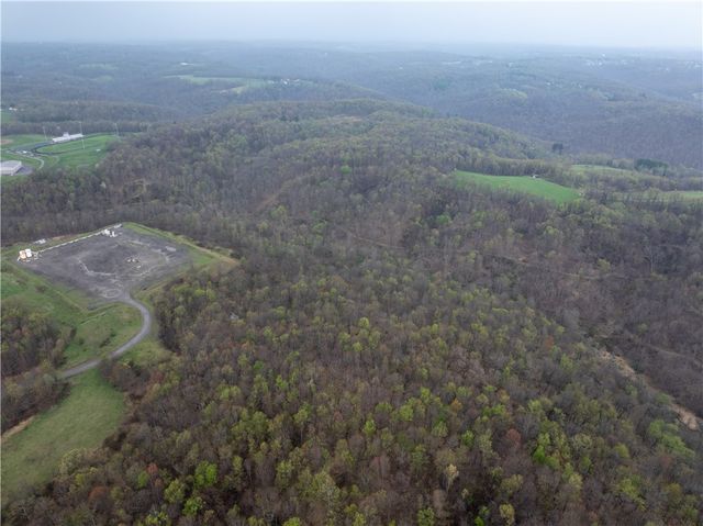 172 Engle Rd, Industry, PA 15052