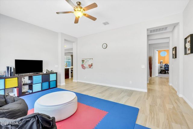 3353 E ASTER Drive, Chandler, AZ 85286