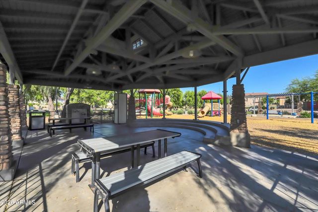 3353 E ASTER Drive, Chandler, AZ 85286
