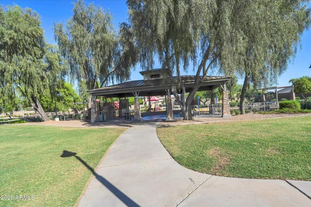 3353 E ASTER Drive, Chandler, AZ 85286