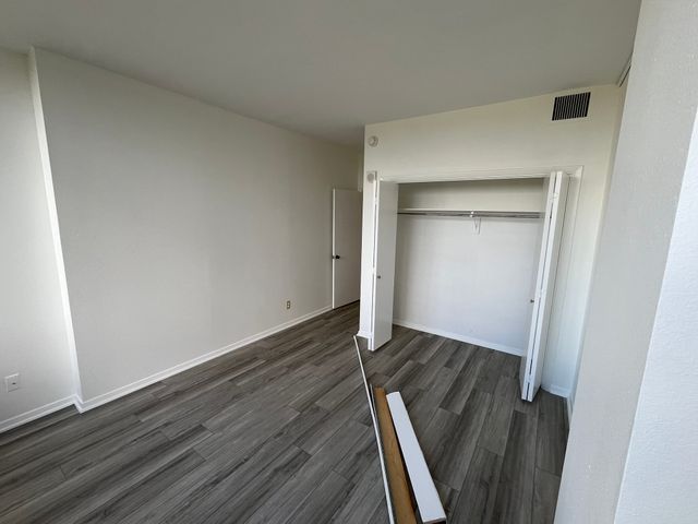 5200 Keller Springs Road 526, Dallas, TX 75248