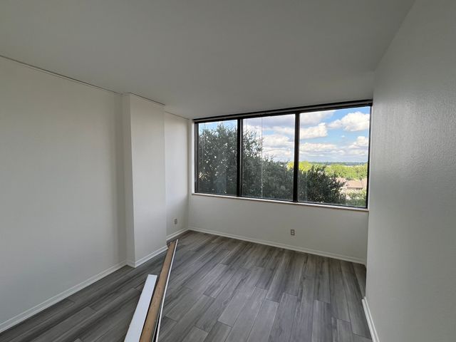 5200 Keller Springs Road 526, Dallas, TX 75248