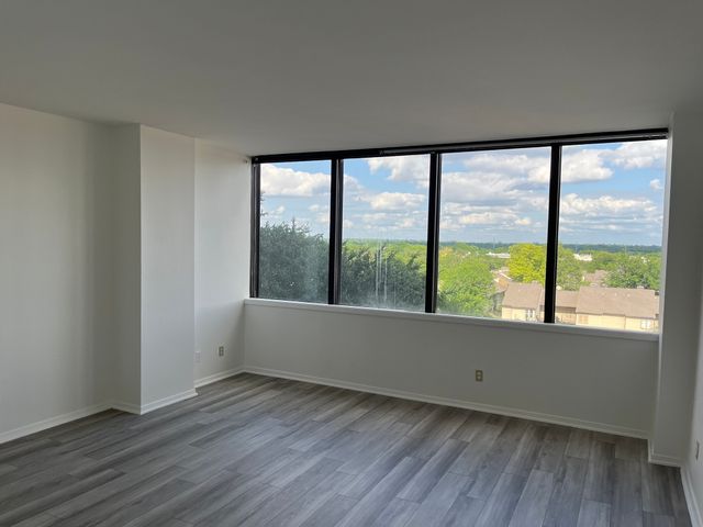 5200 Keller Springs Road 526, Dallas, TX 75248