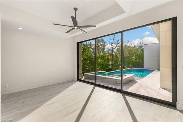 122 Sea Lavender LN, Marco Island, FL 34145