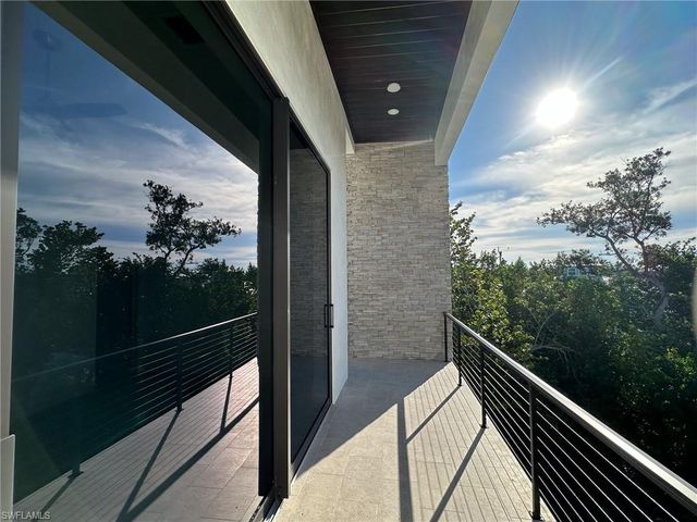 122 Sea Lavender LN, Marco Island, FL 34145