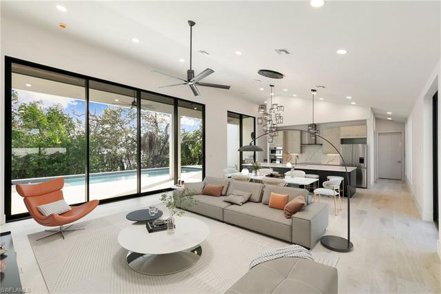 122 Sea Lavender LN, Marco Island, FL 34145