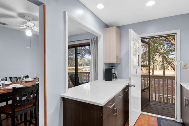 45 Folly Field Rd Apt 4S, Hilton Head Island, SC 29928