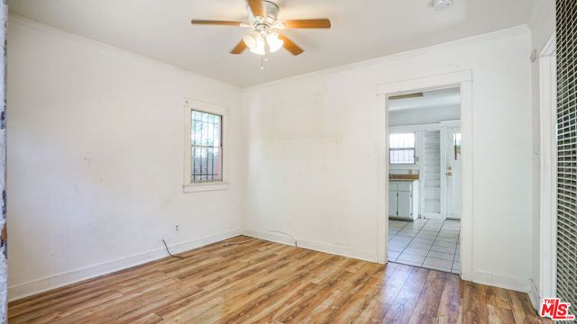 1111 W 47th Street, Los Angeles, CA 90037