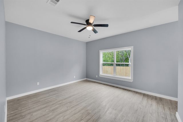 409 N Dallas, Rice, TX 75155