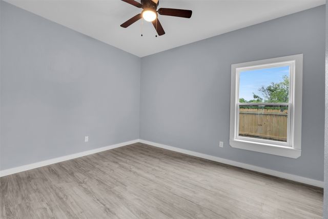 409 N Dallas, Rice, TX 75155