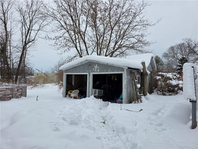 6393 East Townline Road, Williamson, NY 14589