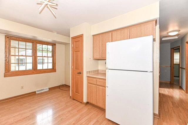 209 Parkview DRIVE, Burlington, WI 53105