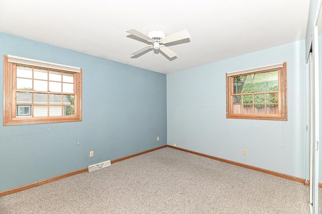 209 Parkview DRIVE, Burlington, WI 53105