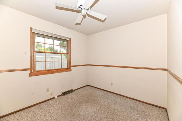 209 Parkview DRIVE, Burlington, WI 53105