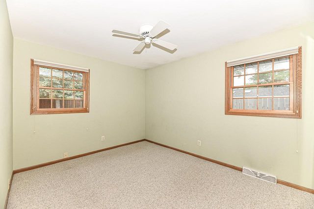 209 Parkview DRIVE, Burlington, WI 53105